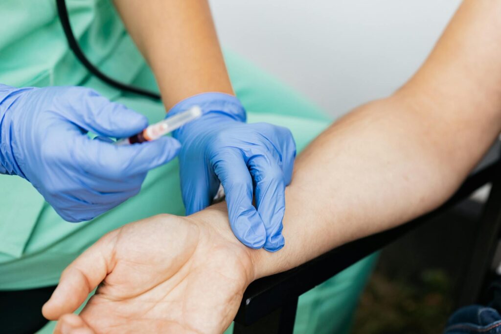 Therapeutic phlebotomy (hemochromatosis/polycythemia) (Hematology) - Professional photo for Therapeutic Phlebotomy (Hemochromatosis/Polycythemia) (Hematology): A Comprehensive Guide