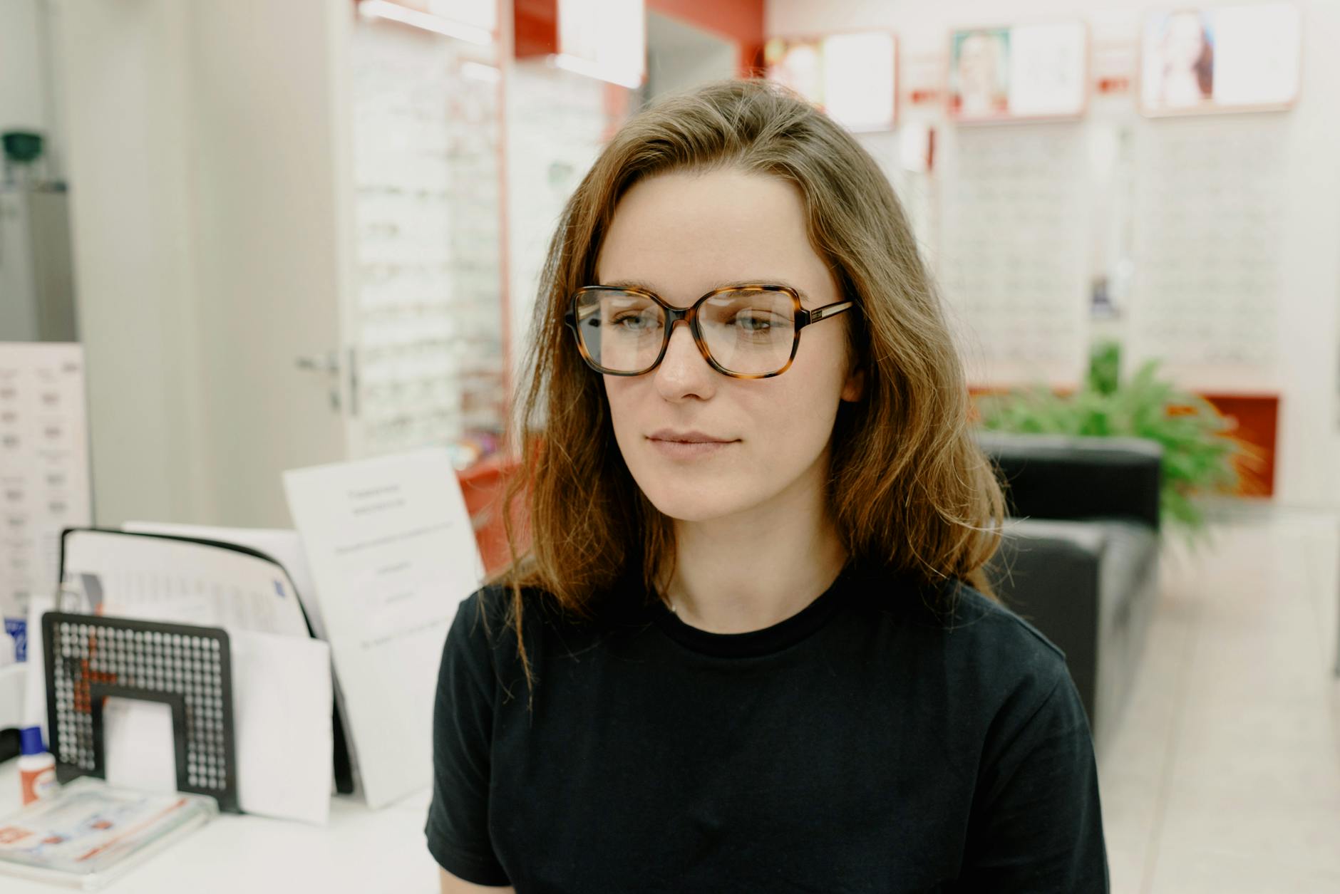 How to Choose a Clinic for Hair Transplant Abroad - Professional photo for How to Choose a Clinic for Hair Transplant Abroad: ```